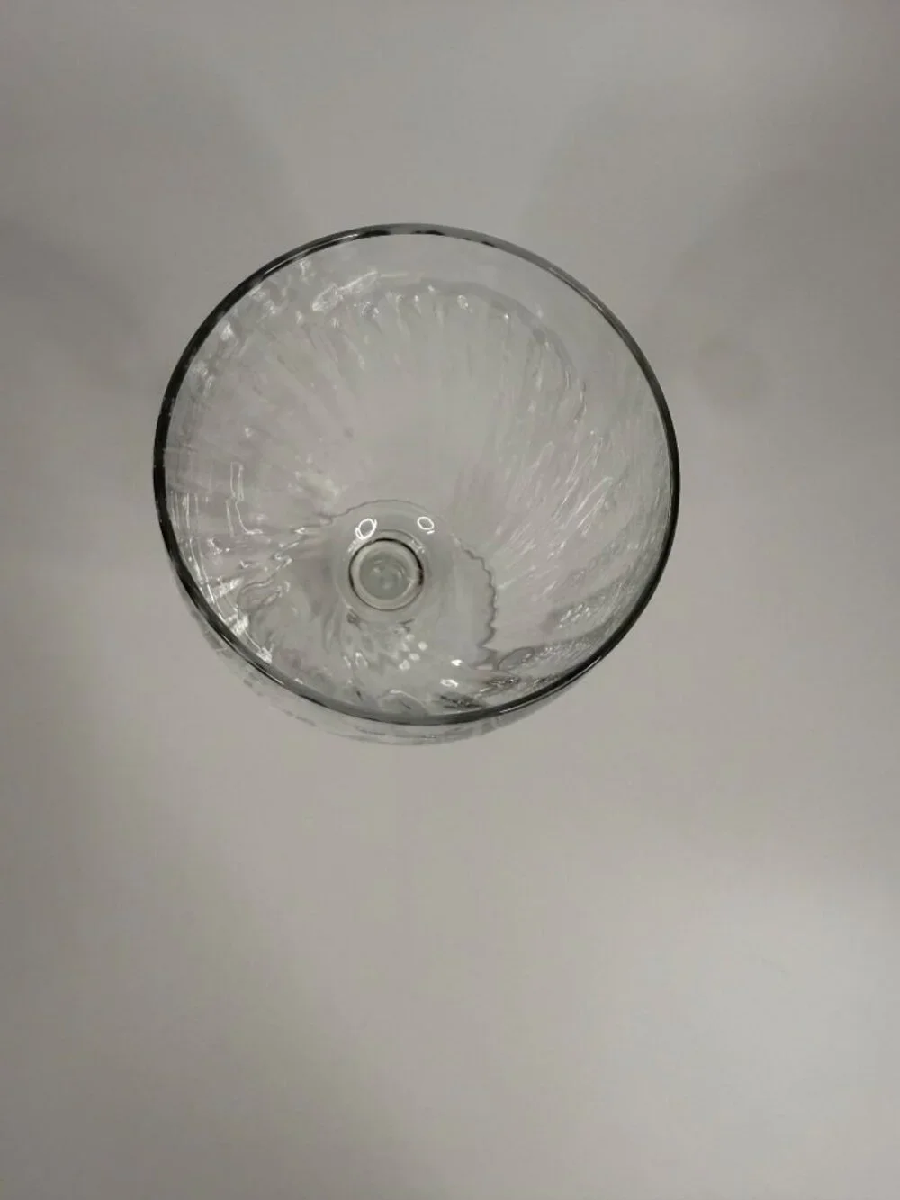 Crystal Swirl Champagne Goblet / Wine Glass, 7.5